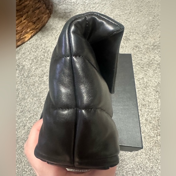 🌸YSL Toy Puffer LouLou🌸 - Picture 10 of 14